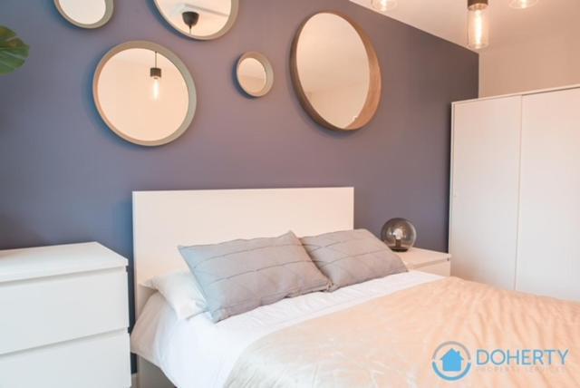 Finchley Contemporary 2 Bed Apartment + Parking Hendon Exteriör bild